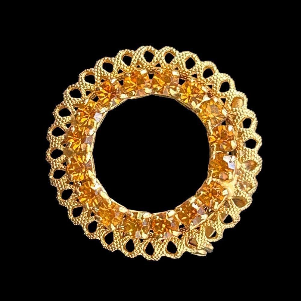 Beautiful Vintage Gold And Rhinestone Brooch - Picture 2 of 4